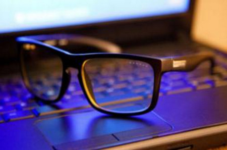 你的眼鏡真的防藍(lán)光嗎？